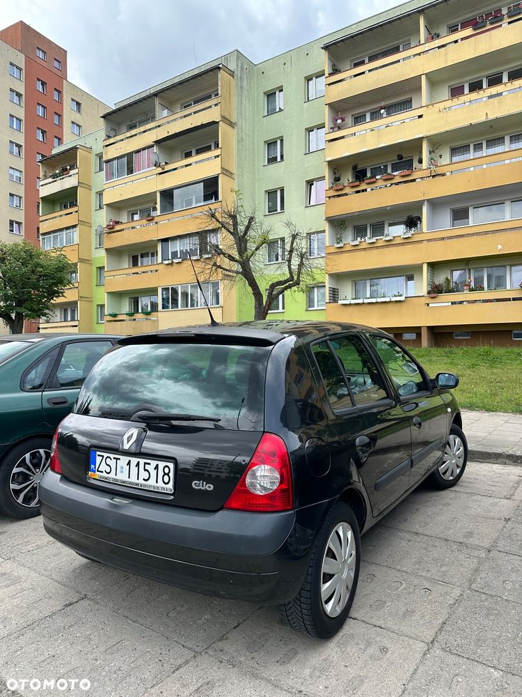 Renault Clio - 2