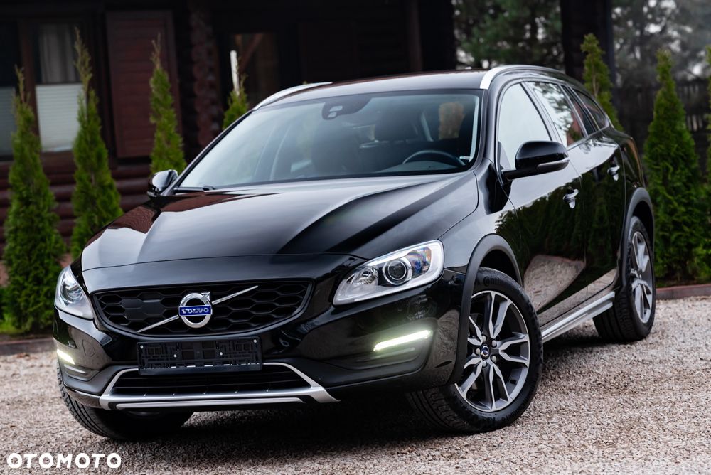 Volvo V60 Cross Country D3 Geartronic - 1