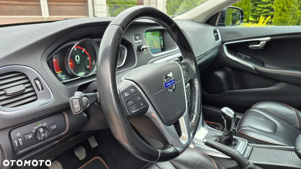Volvo V40 D4 Ocean Race - 10