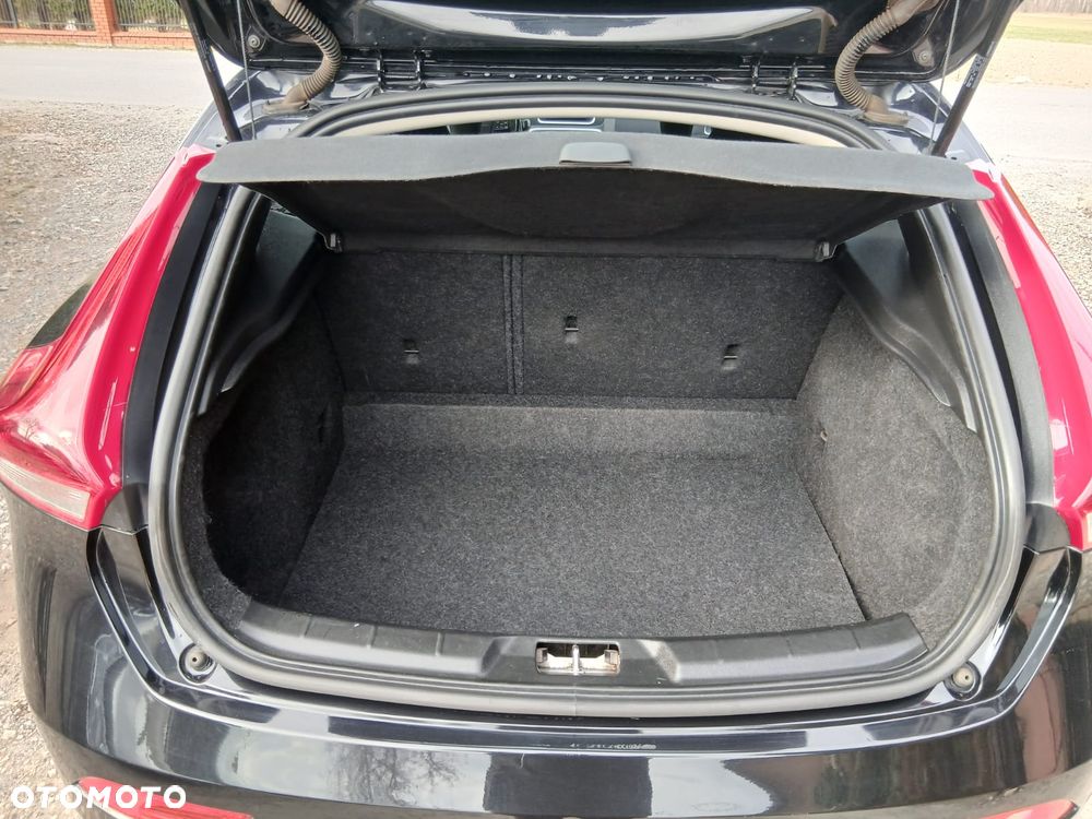 Volvo V40 D2 - 38