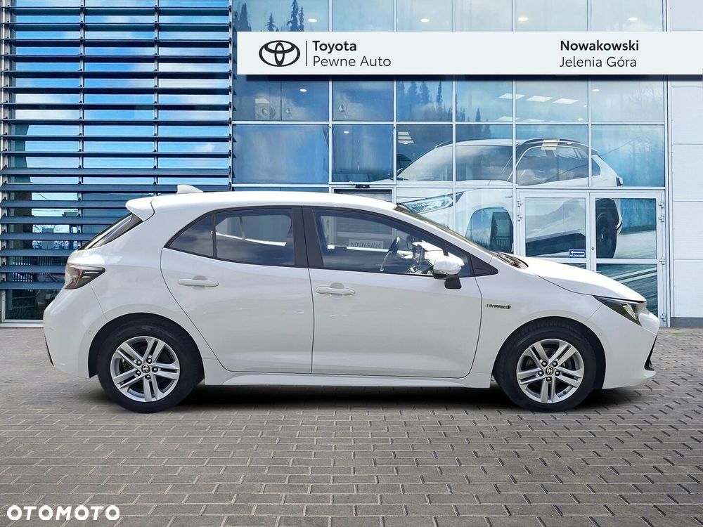 Toyota Corolla - 4