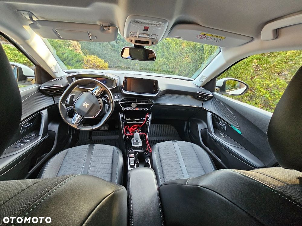 Peugeot 2008 1.2 PureTech Allure S&S EAT8 - 11