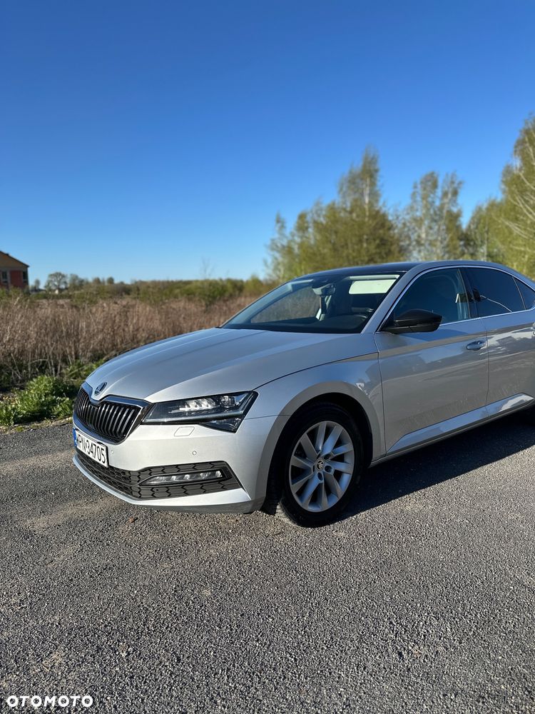 Skoda Superb 2.0 TDI SCR Ambition - 2