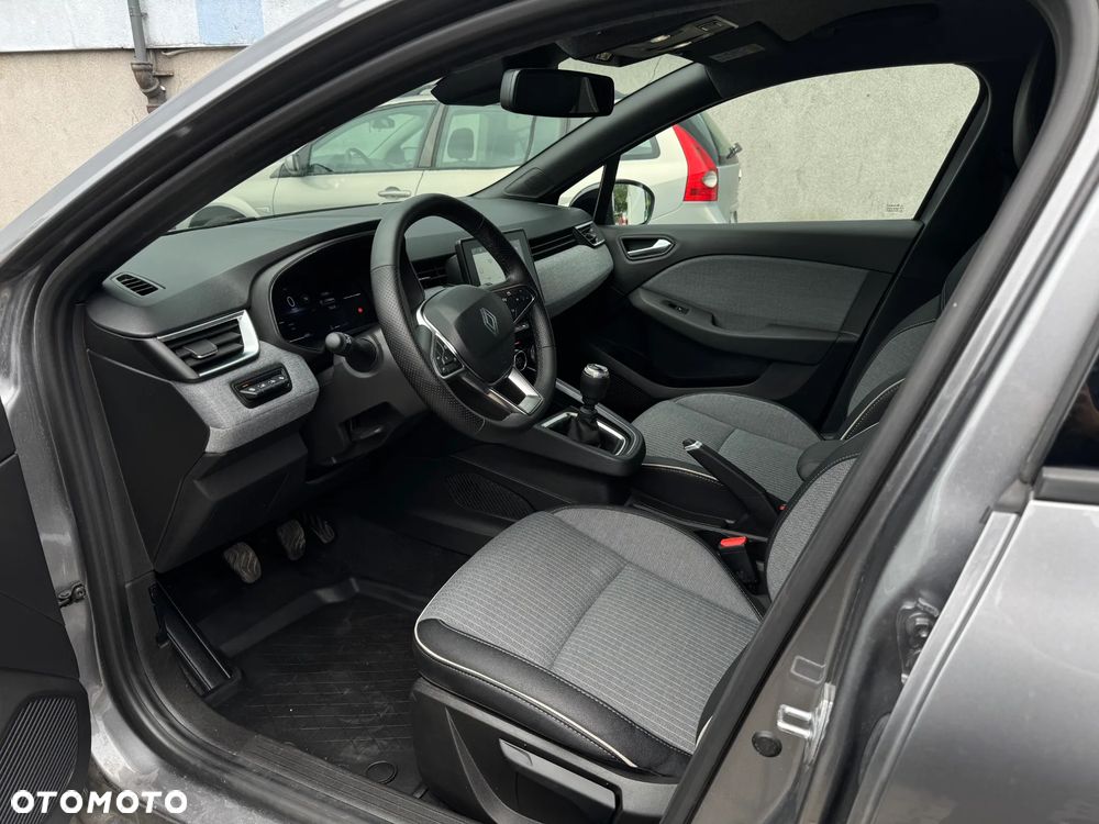 Renault Clio 1.0 TCe Techno - 12