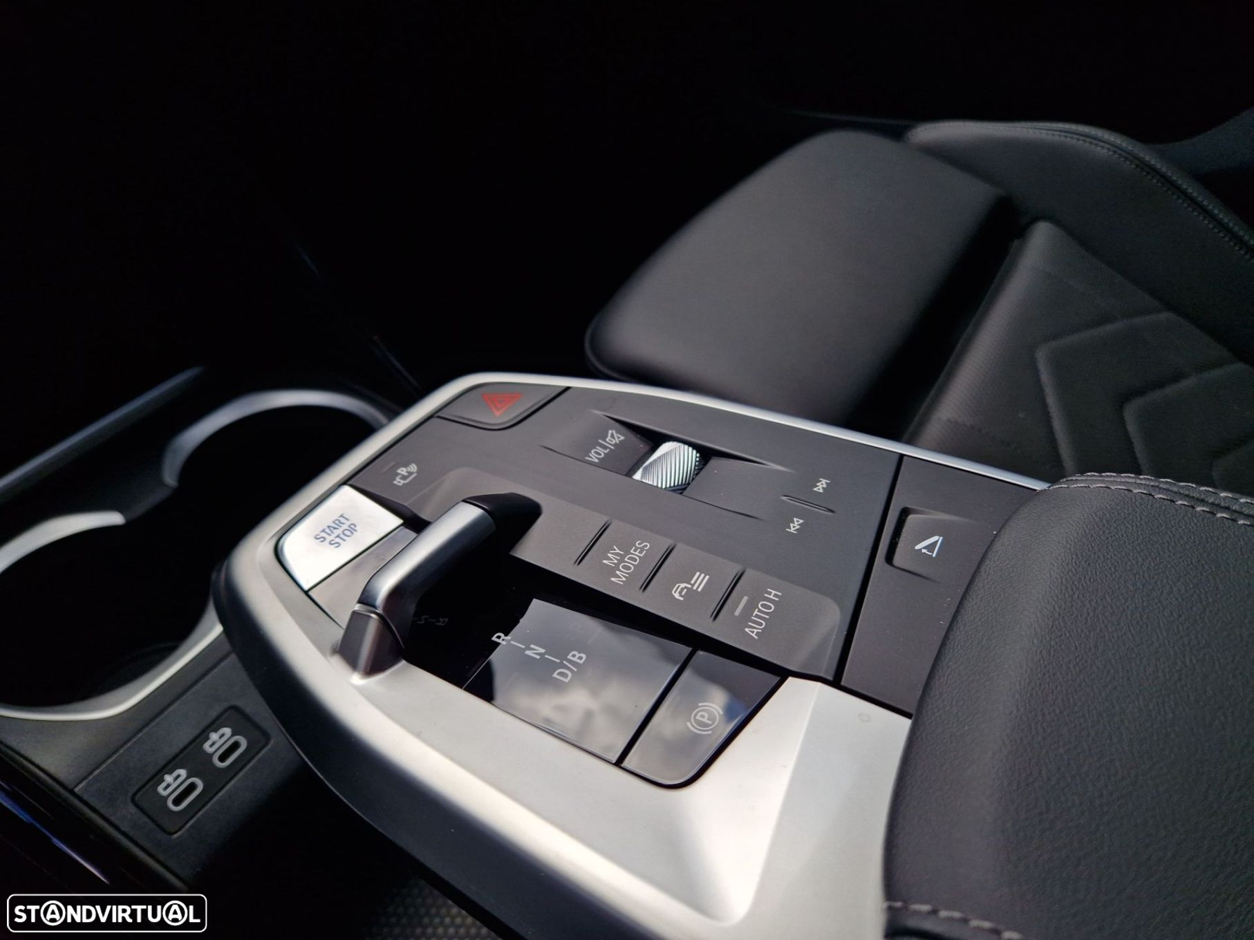 BMW iX1 eDrive20 Pack Desportivo M Pro - 9