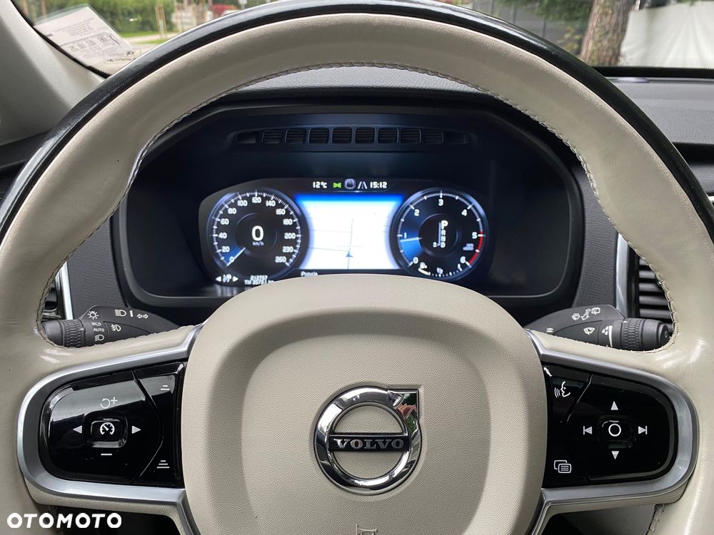 Volvo XC 90 D5 AWD Geartronic Inscription - 36