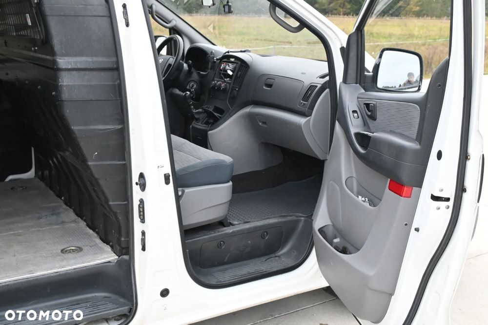 Hyundai H-1 - 17