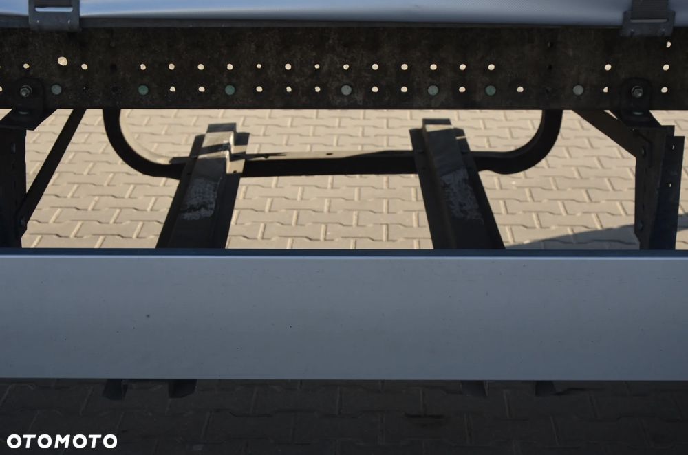 Schmitz Cargobull VARIOS / 2 POZIOMY JAZDY / OŚ PODNOSZONA / DACH POD. /  CODE XL / OCYNK 3671 - 7