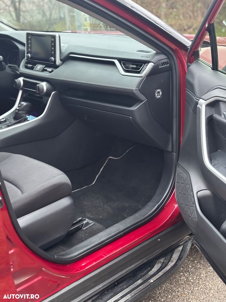 Toyota RAV4 - 11