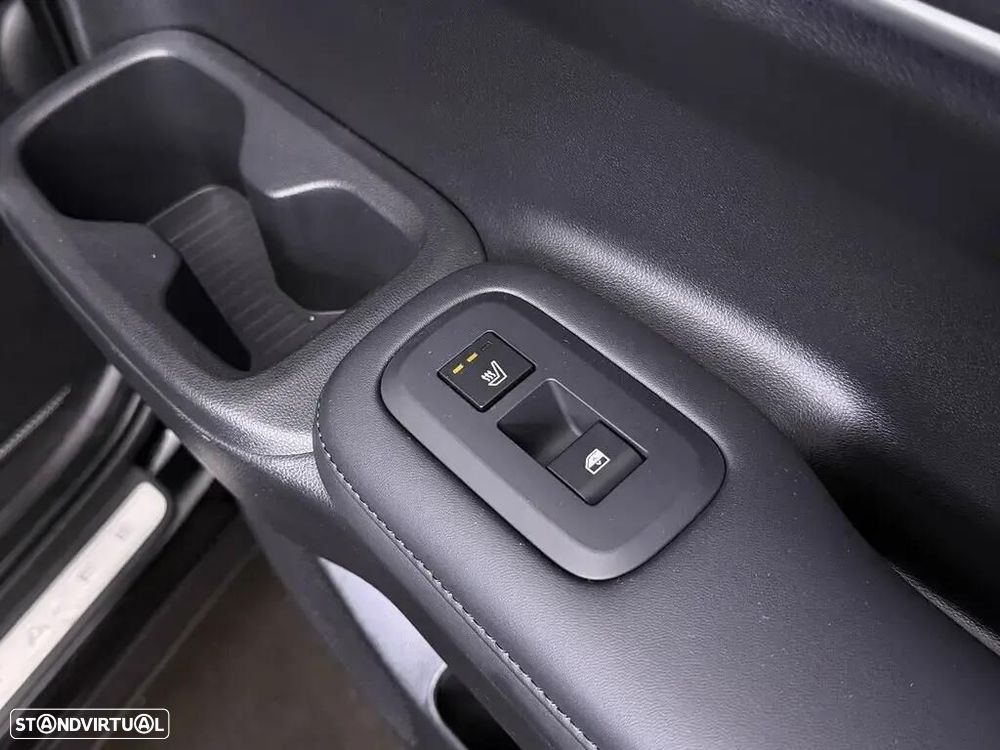 Hyundai Santa Fe 1.6 Plugin-Hybrid 4WD 7L Signature - 30