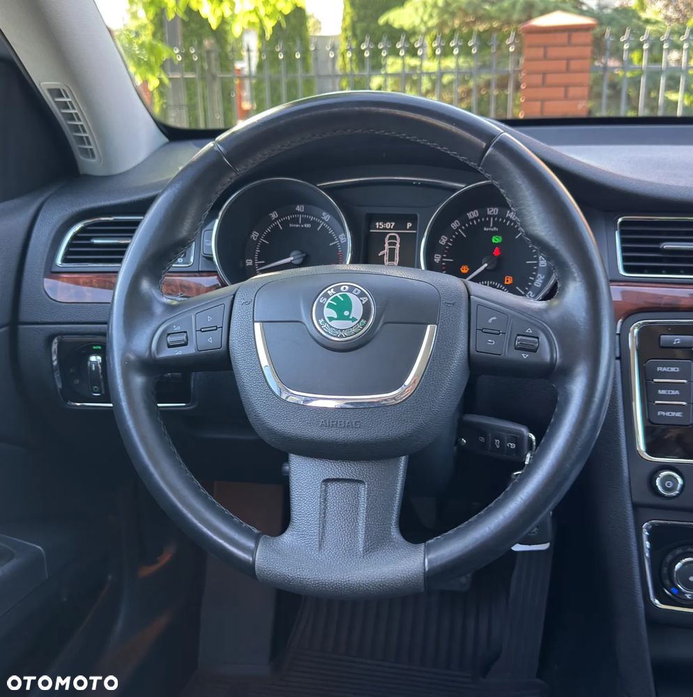Skoda Superb 3.6 V6 4x4 DSG Elegance - 29