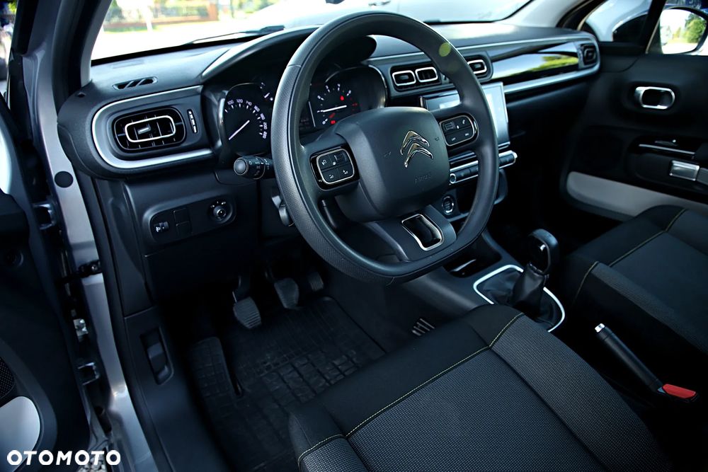 Citroën C3 1.2 PureTech Shine - 22