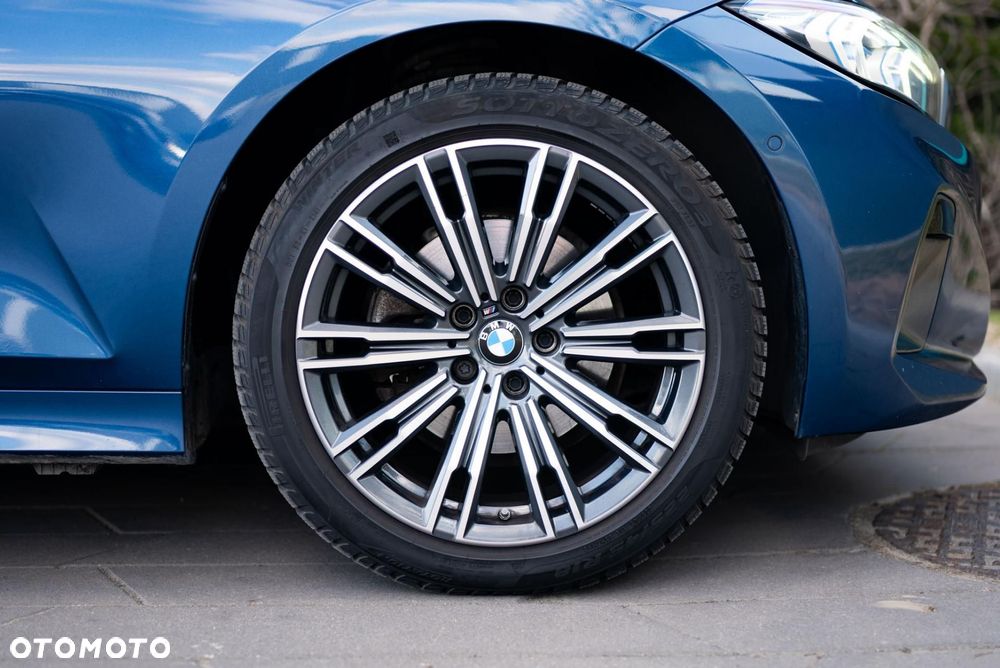 BMW Seria 3 320d xDrive - 40