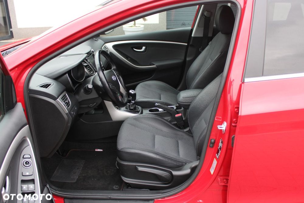 Hyundai i30 - 16