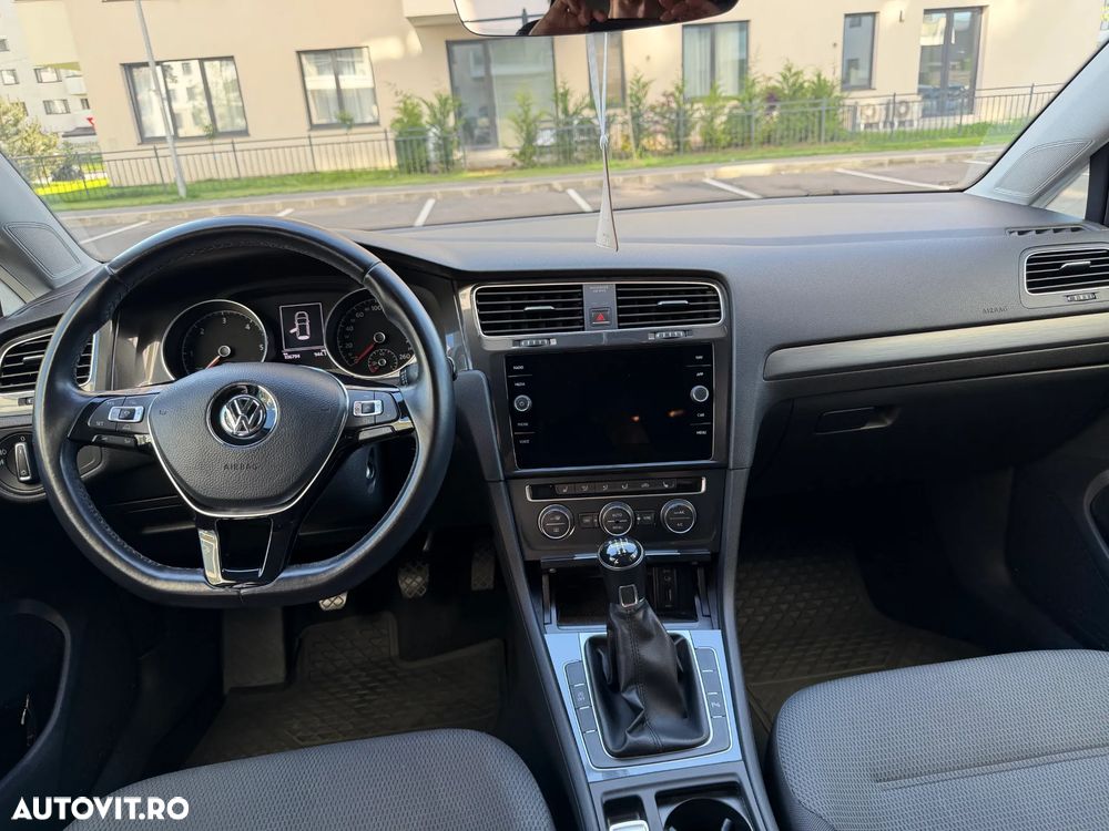 Volkswagen Golf 1.6 TDI BMT Trendline - 11