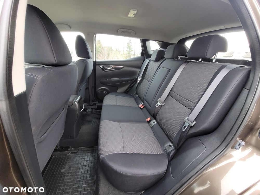 Nissan Qashqai 1.2 DIG-T N-Vision - 19