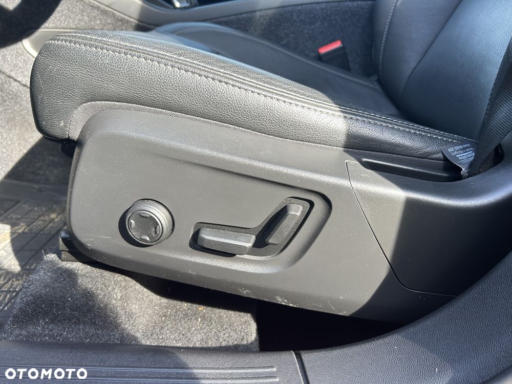 Volvo XC 40 T5 AWD Momentum - 22