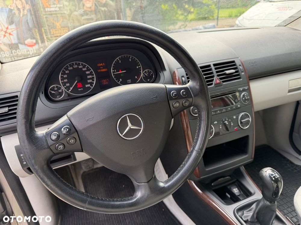 Mercedes-Benz Klasa A 160 CDI Elegance - 14