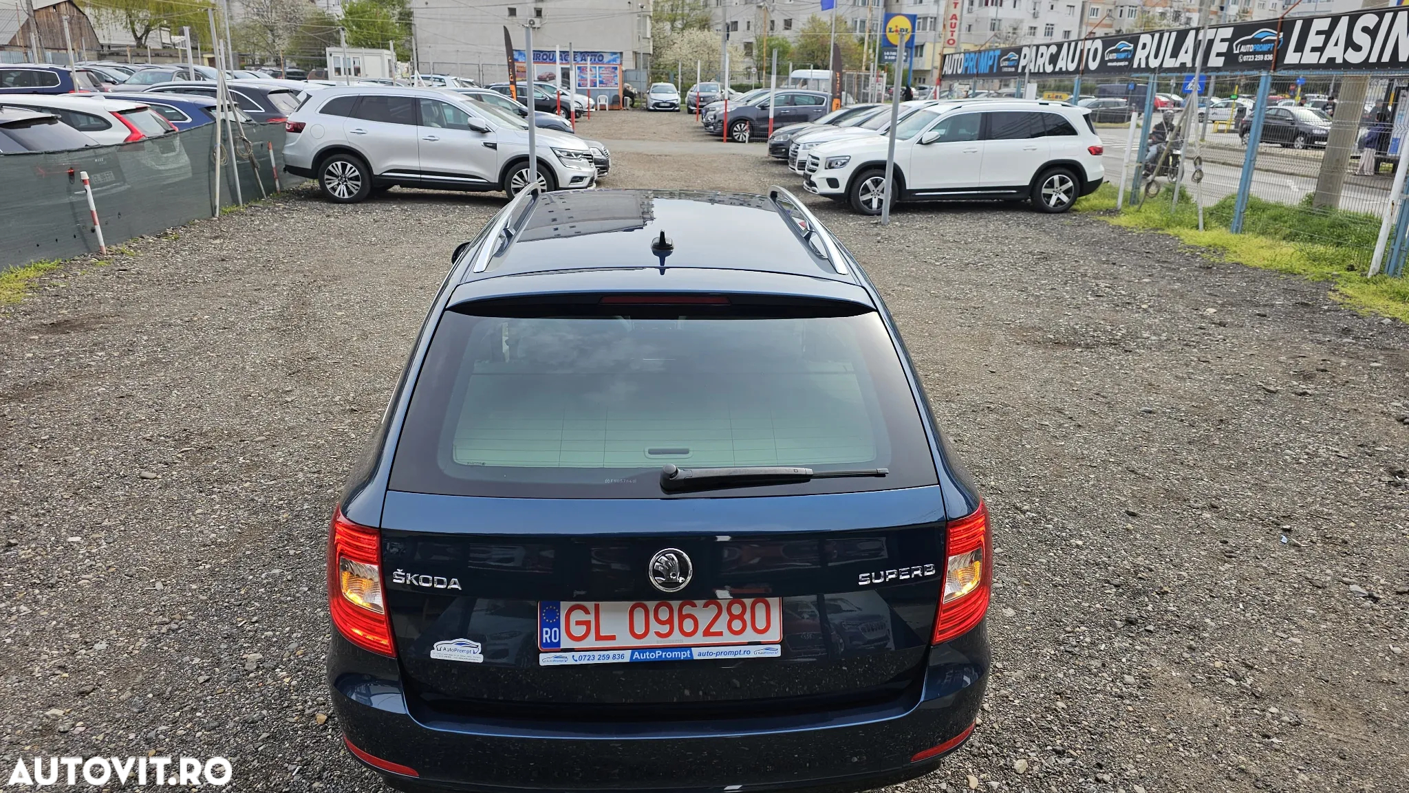Skoda Superb Combi 2.0 TDI Elegance - 6