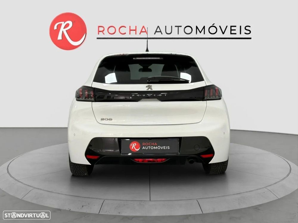 Peugeot 208 - 5