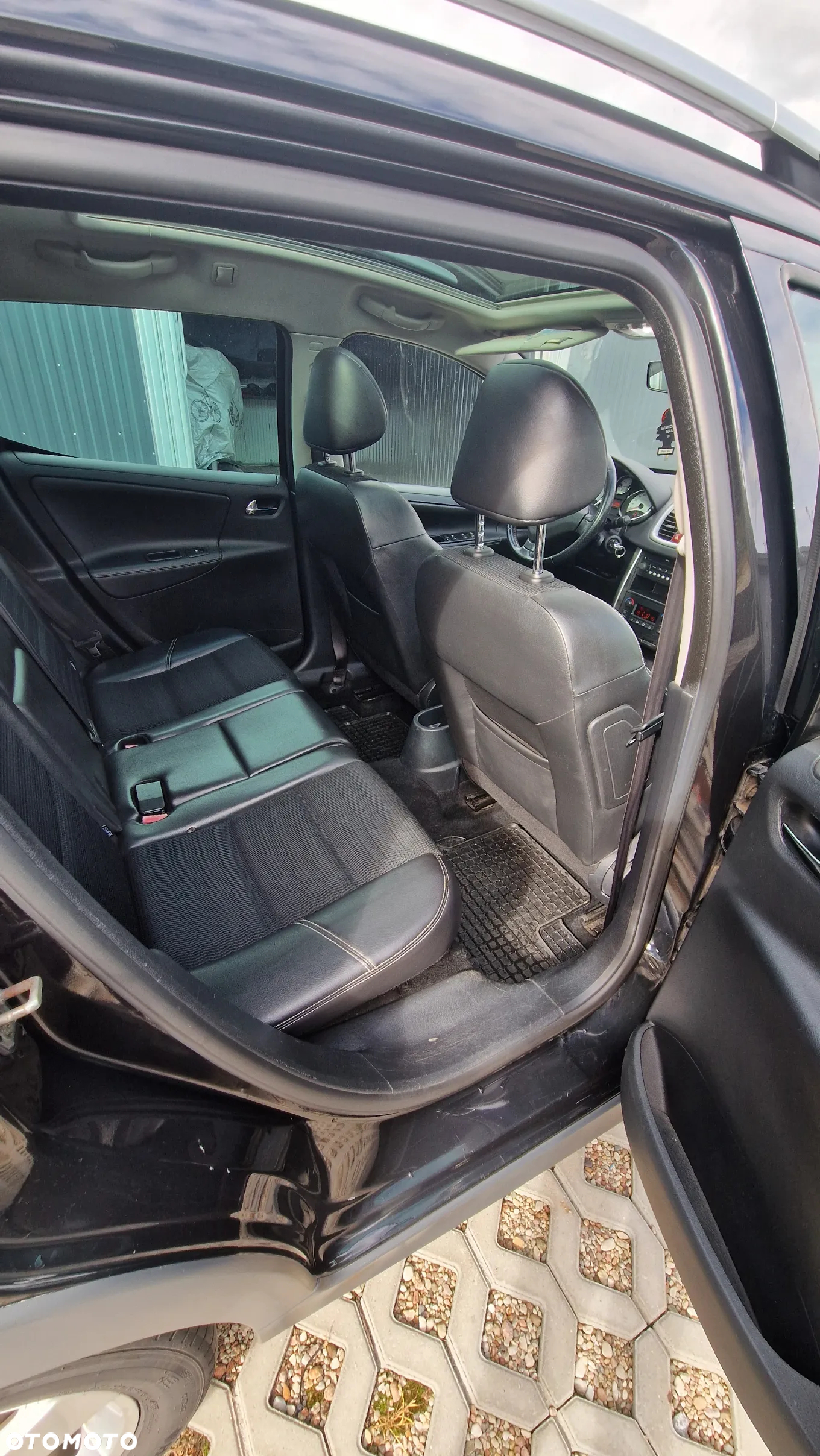 Peugeot 207 Outdoor 1.6 - 10