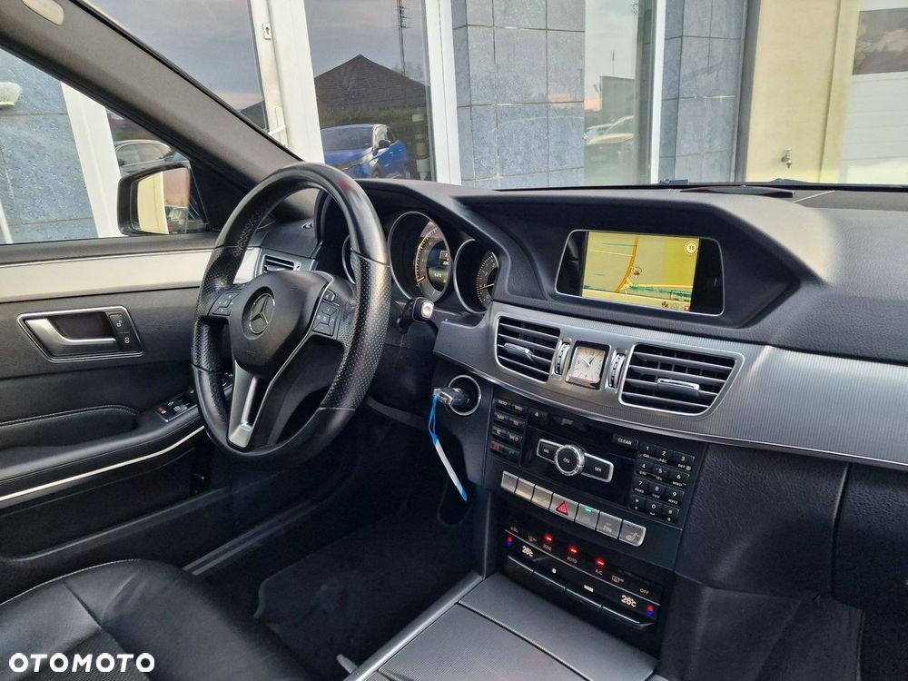 Mercedes-Benz Klasa E 200 7G-TRONIC Avantgarde - 24