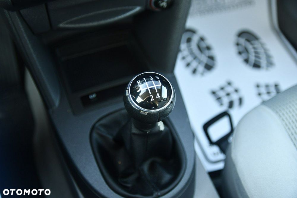 Volkswagen Caddy - 24
