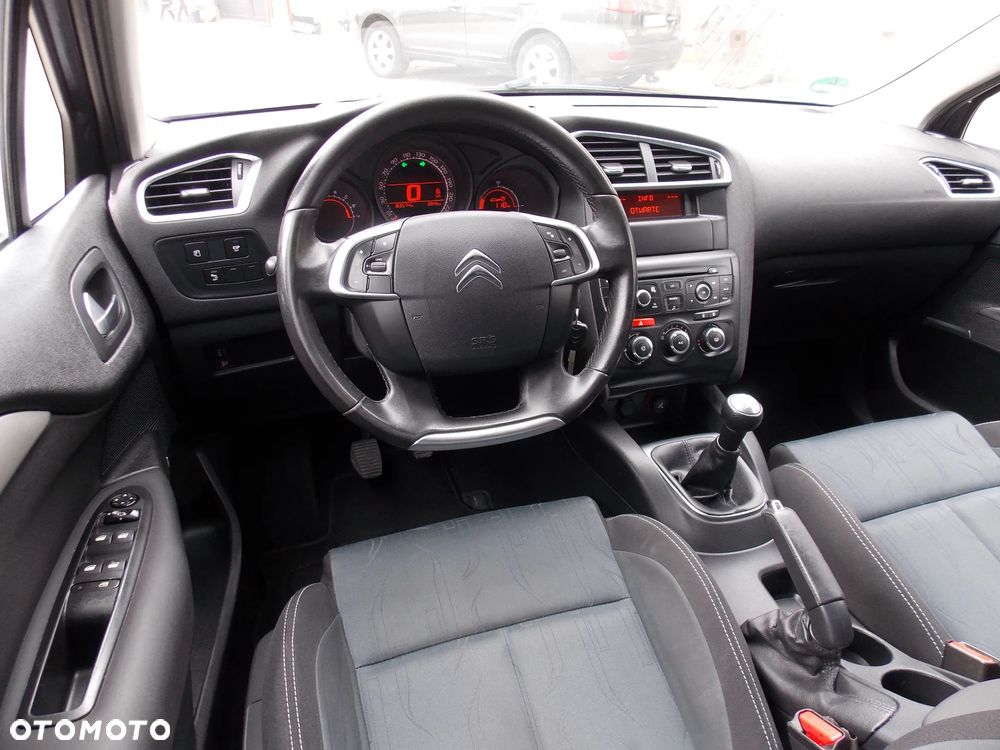 Citroën C4 1.6 VTi Attraction - 23