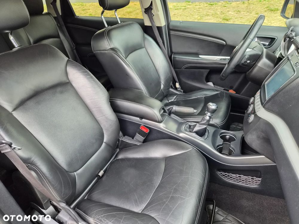 Fiat Freemont 2.0 Multijet Urban - 26