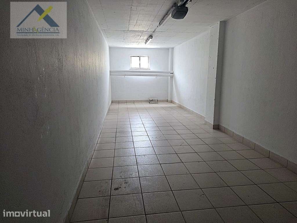 Garagem Box na zona do Dufa em Setúbal - Grande imagem: 3/10