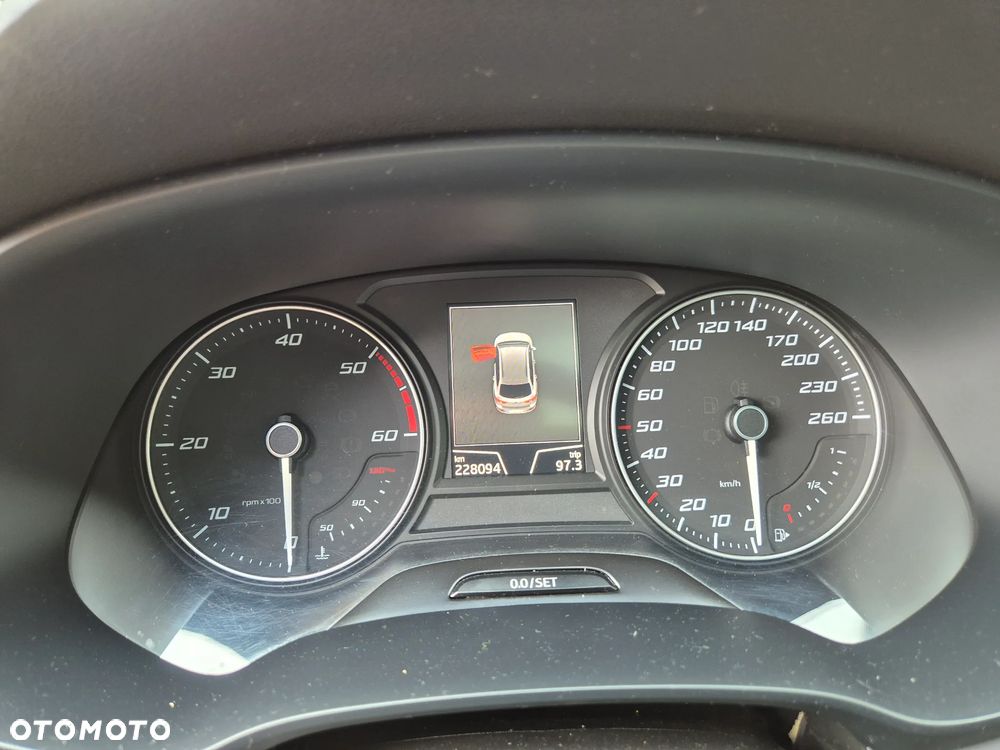 Seat Leon 2.0 TDI DPF Start&Stop DSG XCELLENCE - 11