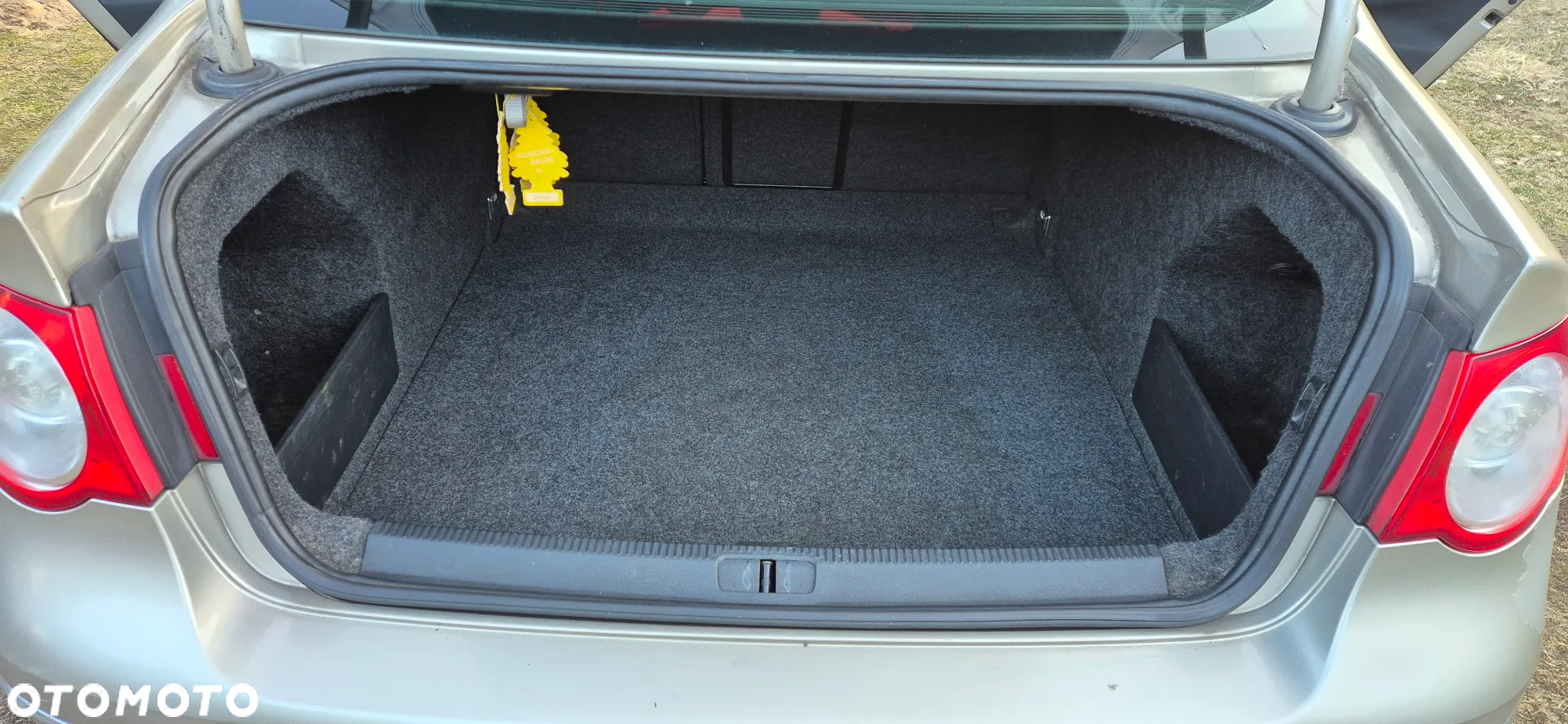 Volkswagen Passat 2.0 TDI Comfortline - 7
