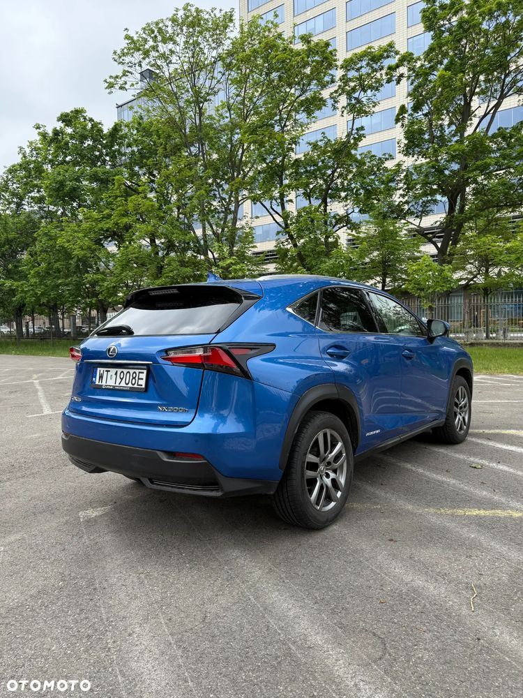 Lexus NX 300h Comfort AWD - 6