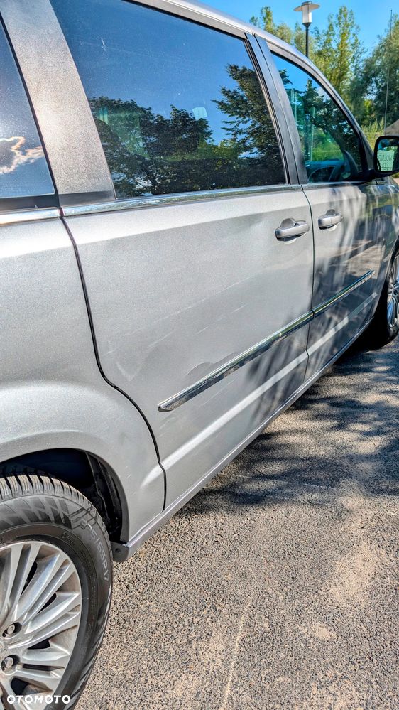 Chrysler Town & Country 3.6 Touring - 12