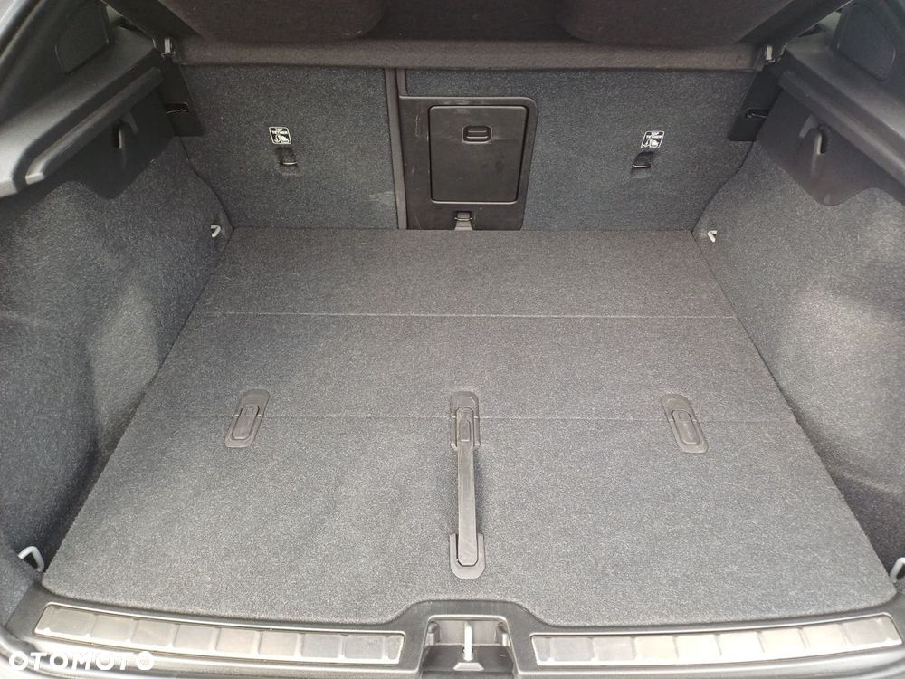Volvo C40 - 18