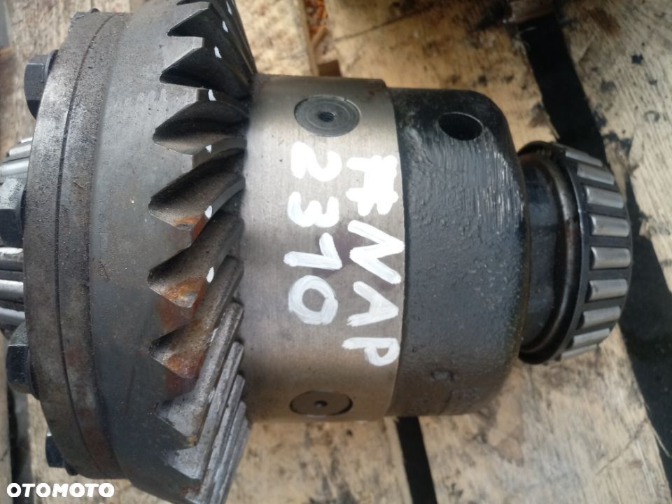Mechanizm różnicowy Dana Spicer 420/161 13/35 Wkład Mostu Dyferencjał Koło talerzowe Wałek ataku Atak Obudowa Kramer 180 280 - 3