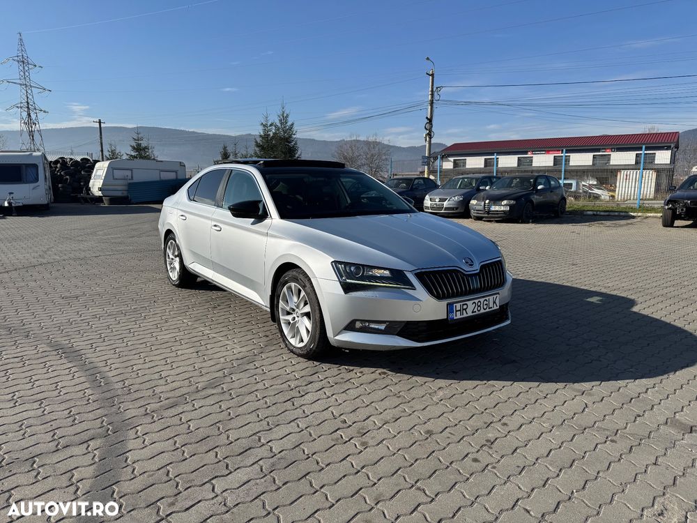 Skoda Superb 2.0 TDI DSG Style - 2