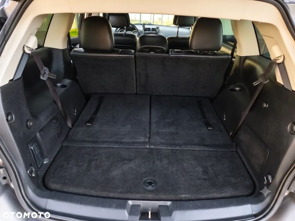 Fiat Freemont 2.0 Multijet Lounge AWD - 33