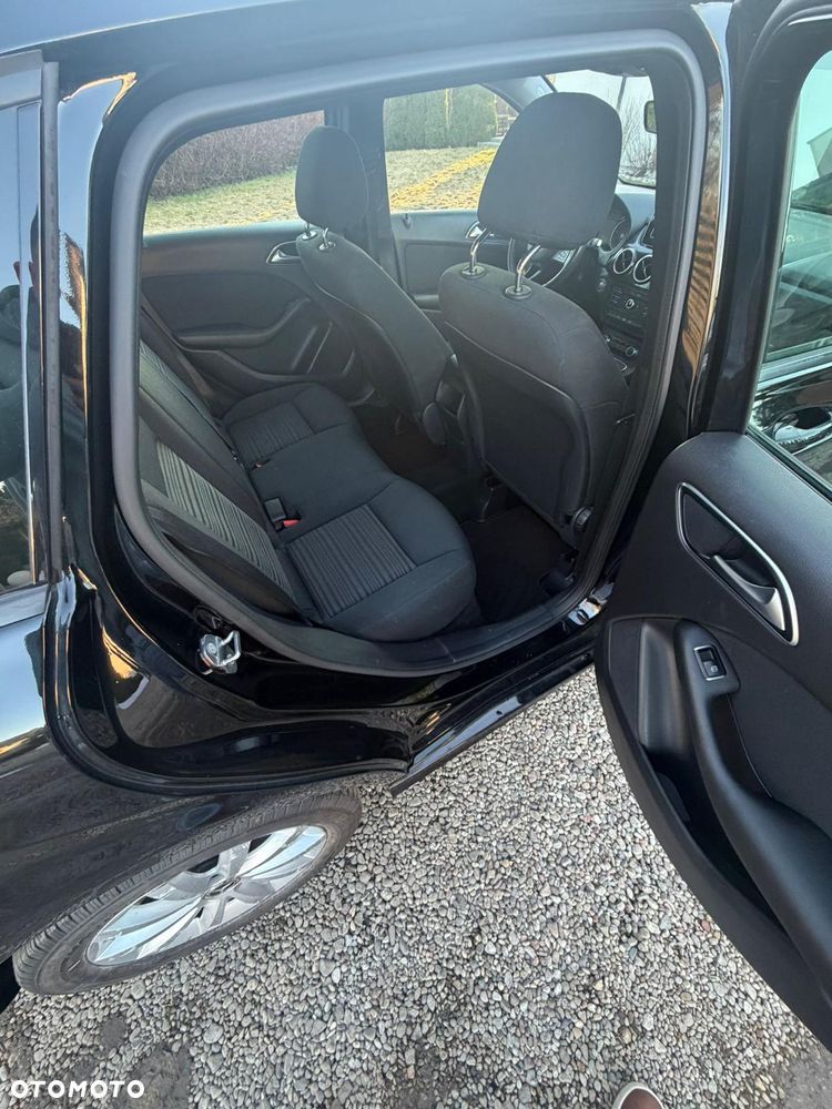 Mercedes-Benz Klasa B 160 7G-DCT Edition - 22