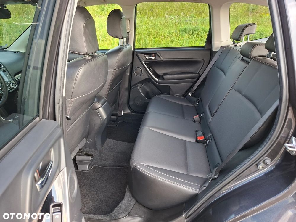 Subaru Forester 2.0 XT Platinum Lineartronic - 16