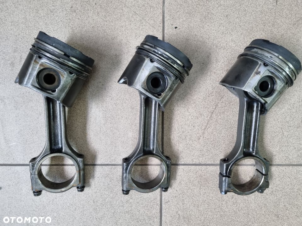 TŁOK KORBOWÓD MASTER MOVANO ESPACE LAGUNA  2.2 DCI  G9T