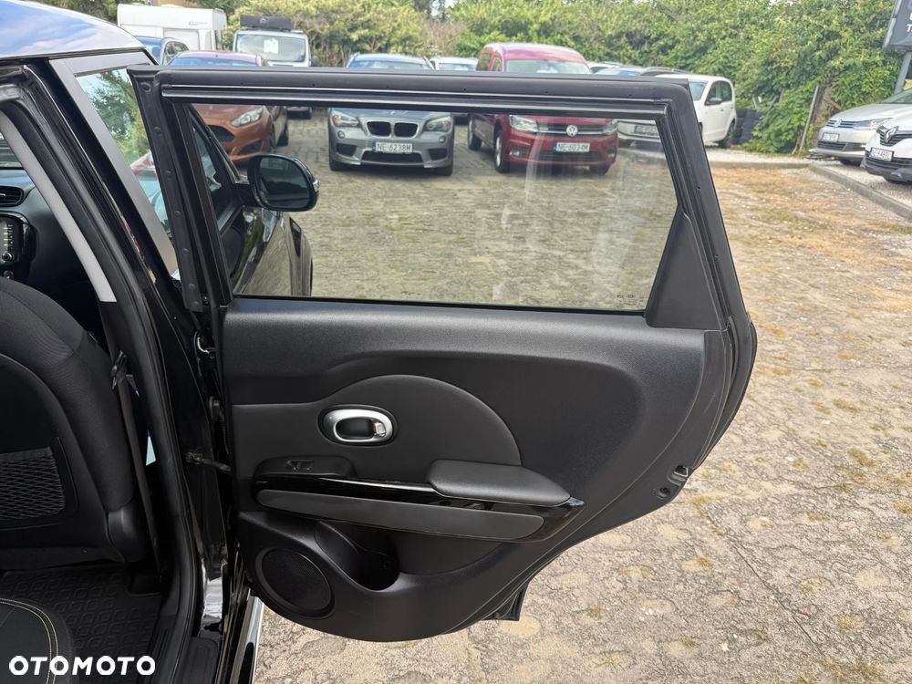 Kia Soul 1.6 CRDI Dream Team Edition - 20