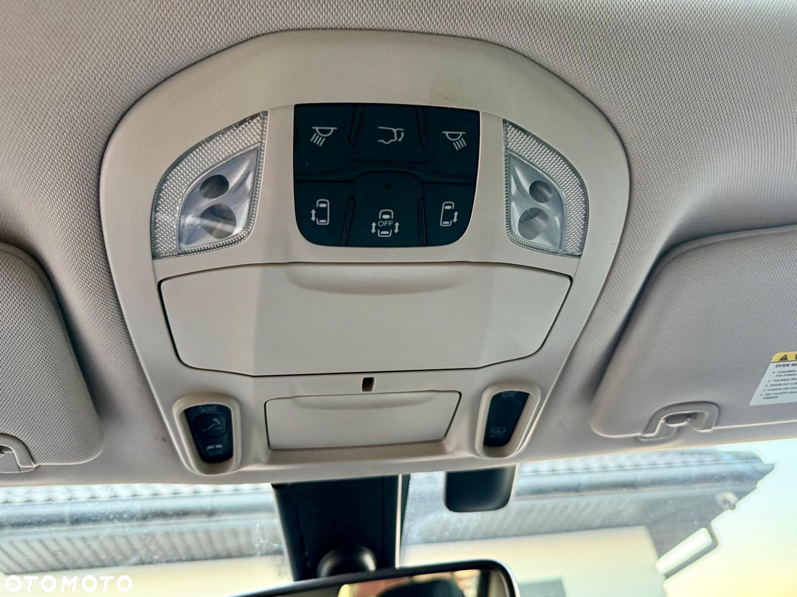Chrysler Pacifica - 29