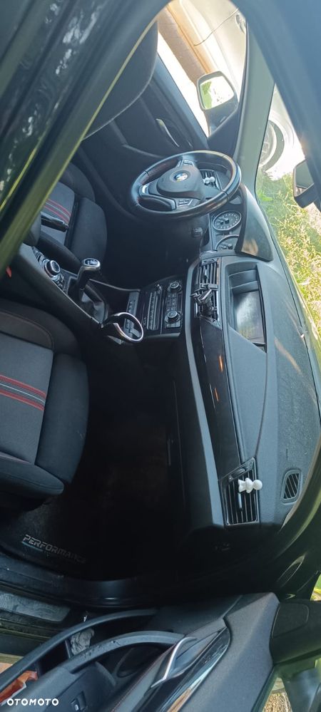BMW X1 xDrive18d - 9