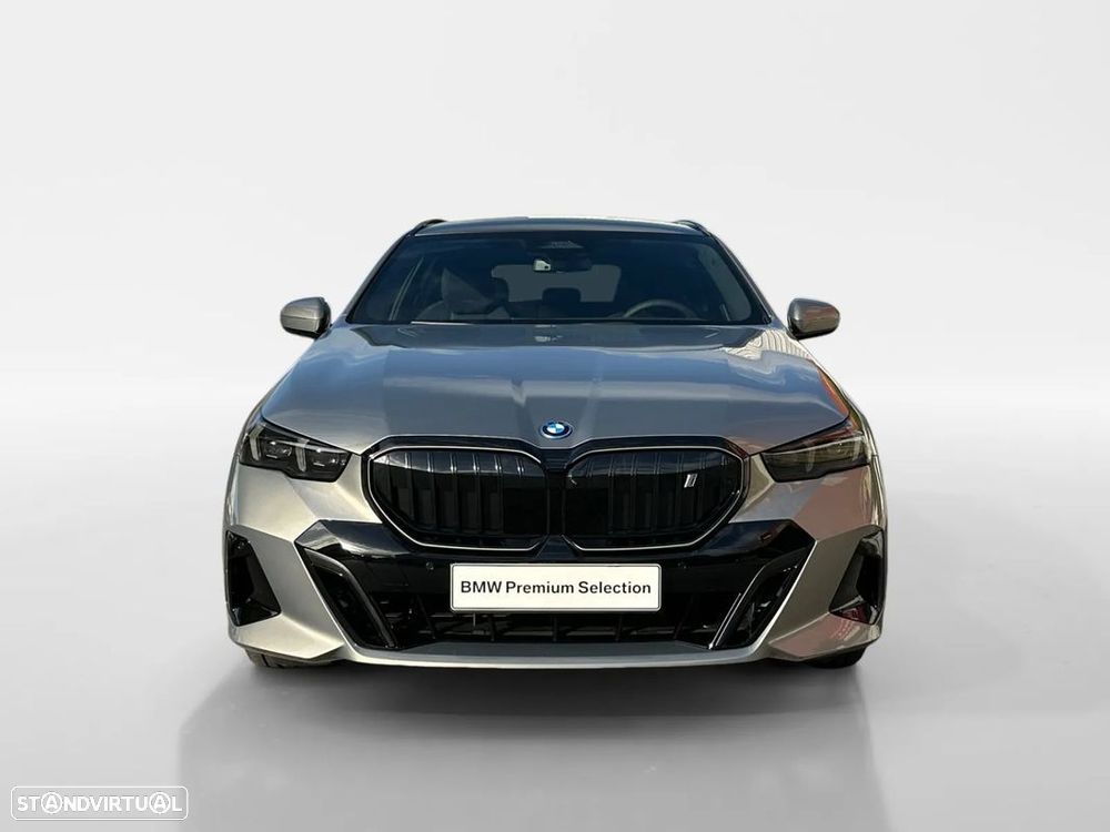 BMW i5 Touring eDrive40 - 9