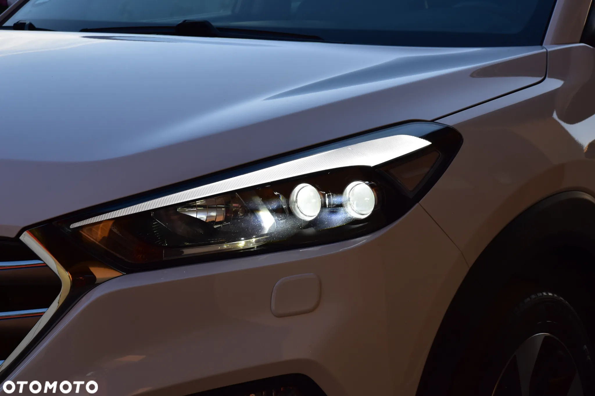 Hyundai Tucson 1.6 T-GDI Premium 4WD DCT - 13