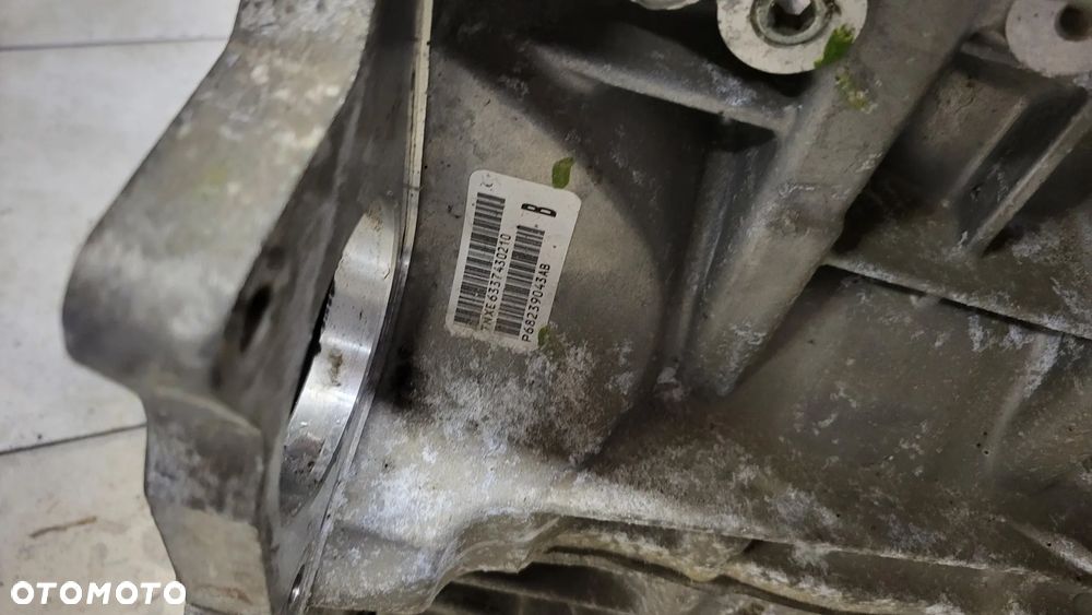 Silnik Goły Słupek 2.4 Jeep Cherokee KL - 11