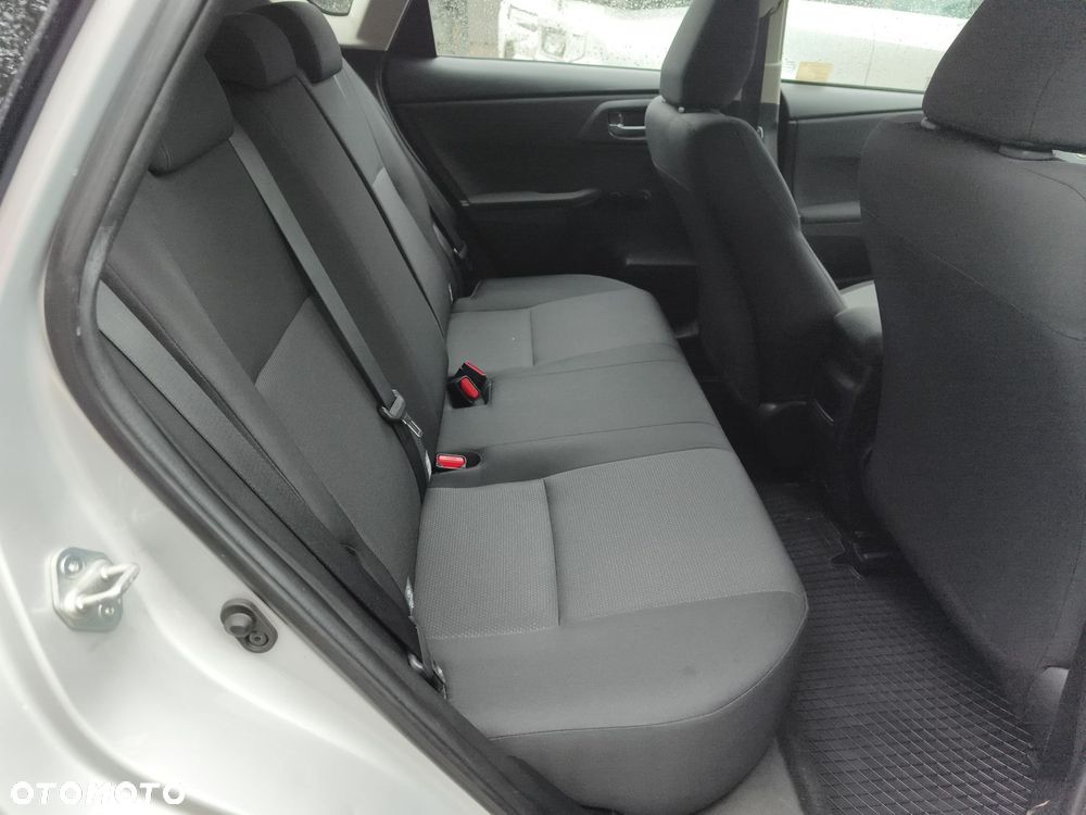 Toyota Auris 1.33 VVT-i Active - 11
