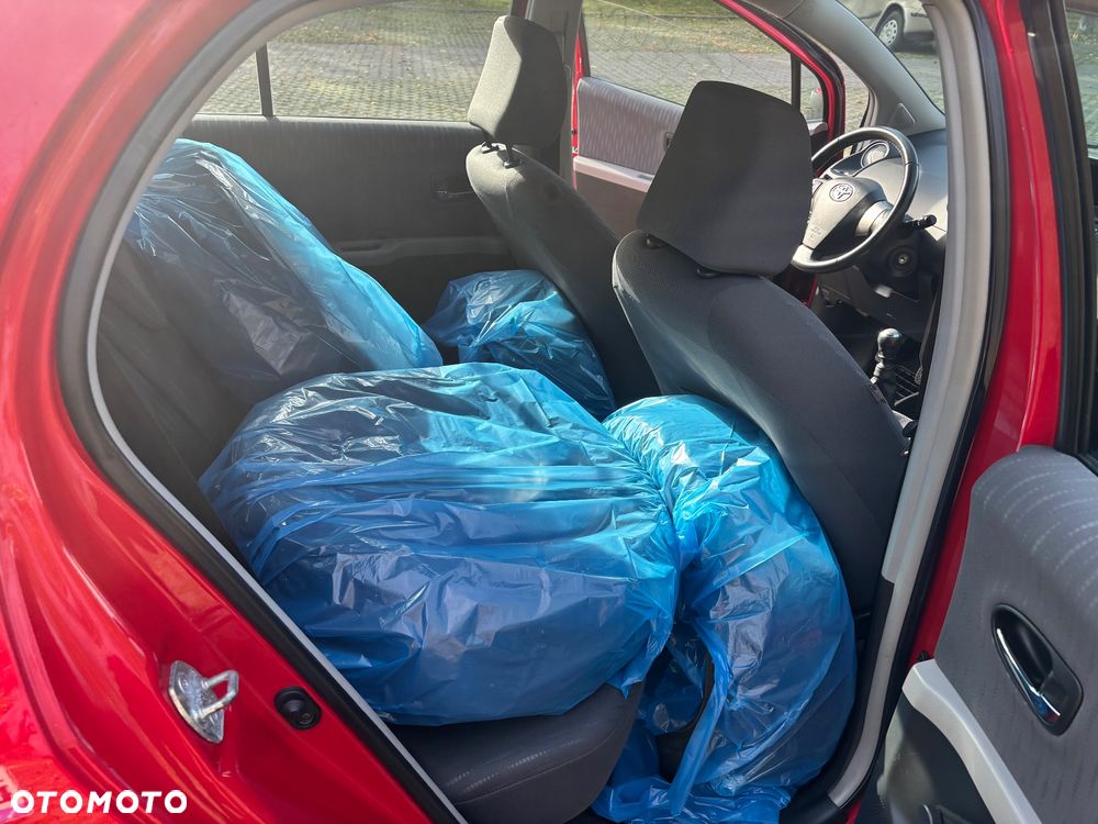 Toyota Yaris - 21