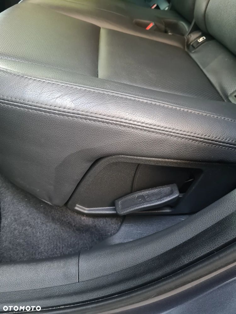 Hyundai Tucson 2.0 CRDI Premium 4WD - 27